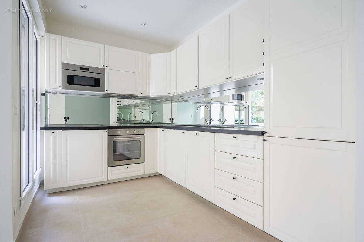 Appartement à PARIS