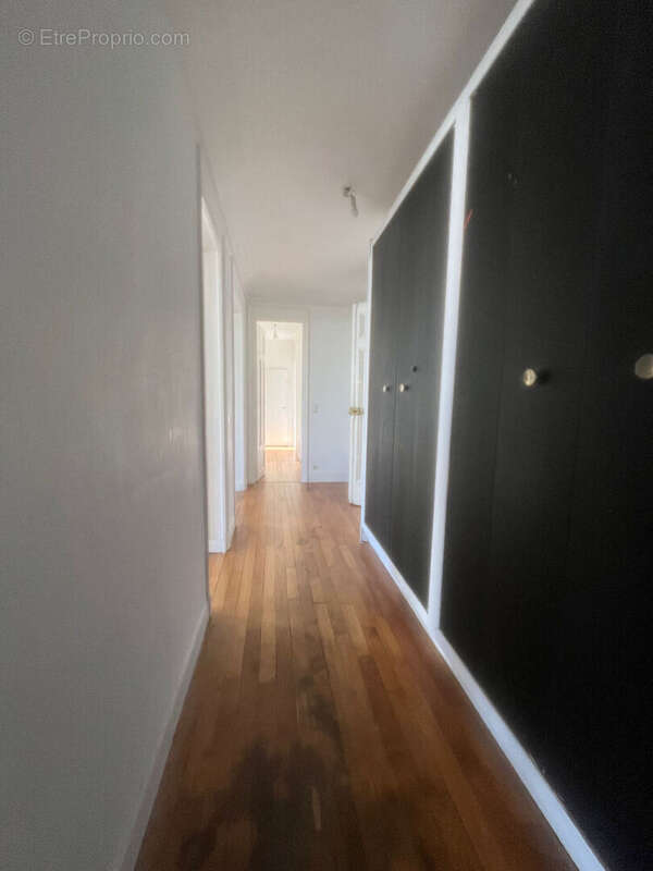 Appartement à PARIS-20E