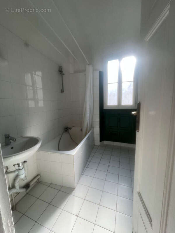 Appartement à PARIS-20E