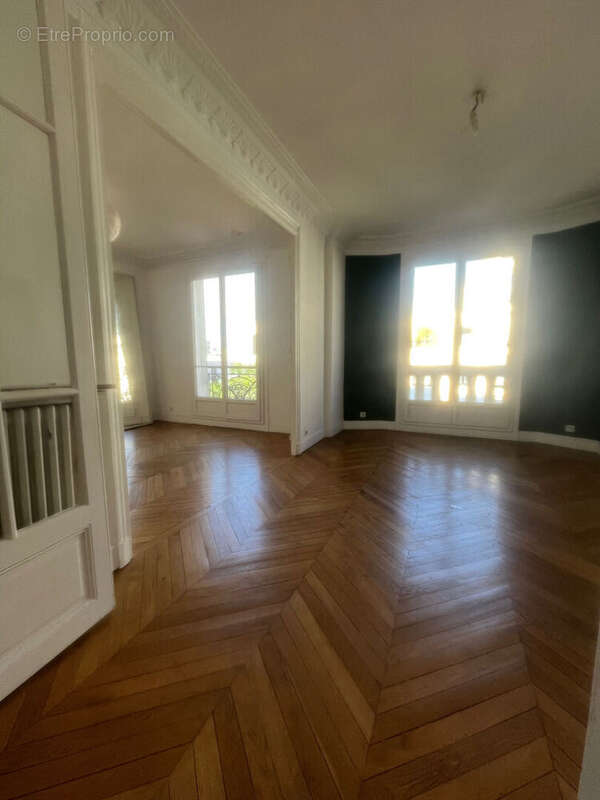 Appartement à PARIS-20E