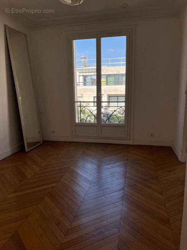 Appartement à PARIS-20E