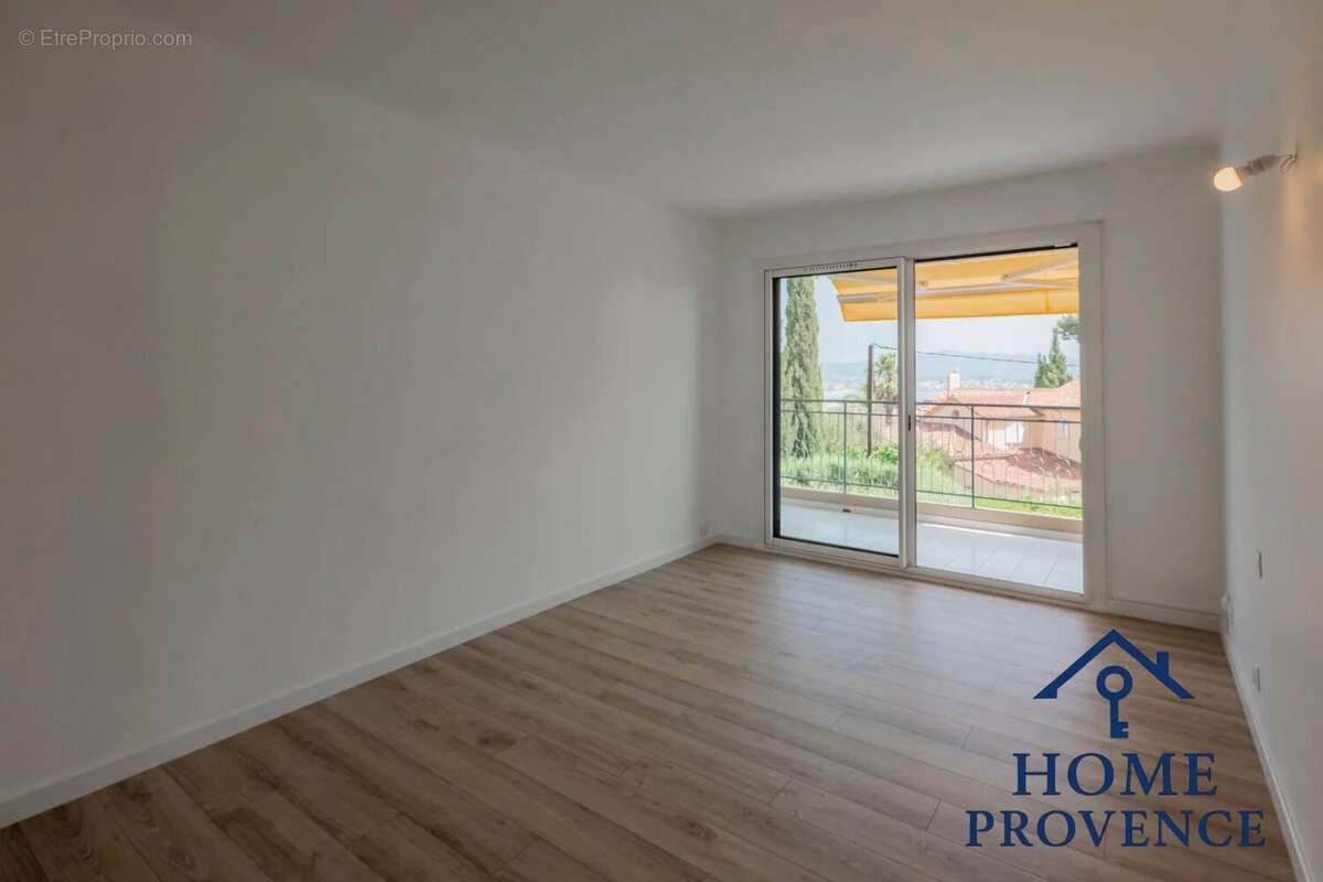 Appartement à SANARY-SUR-MER