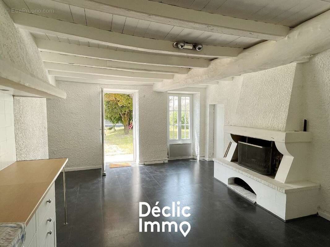 Maison à CHERVETTES