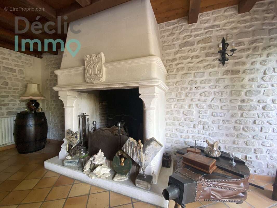 Maison à TONNAY-CHARENTE