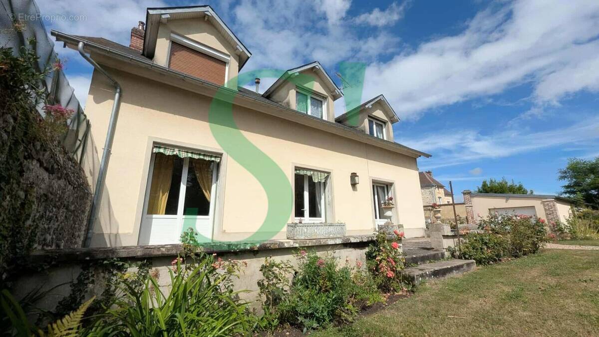 Maison à CHAUMONT-EN-VEXIN