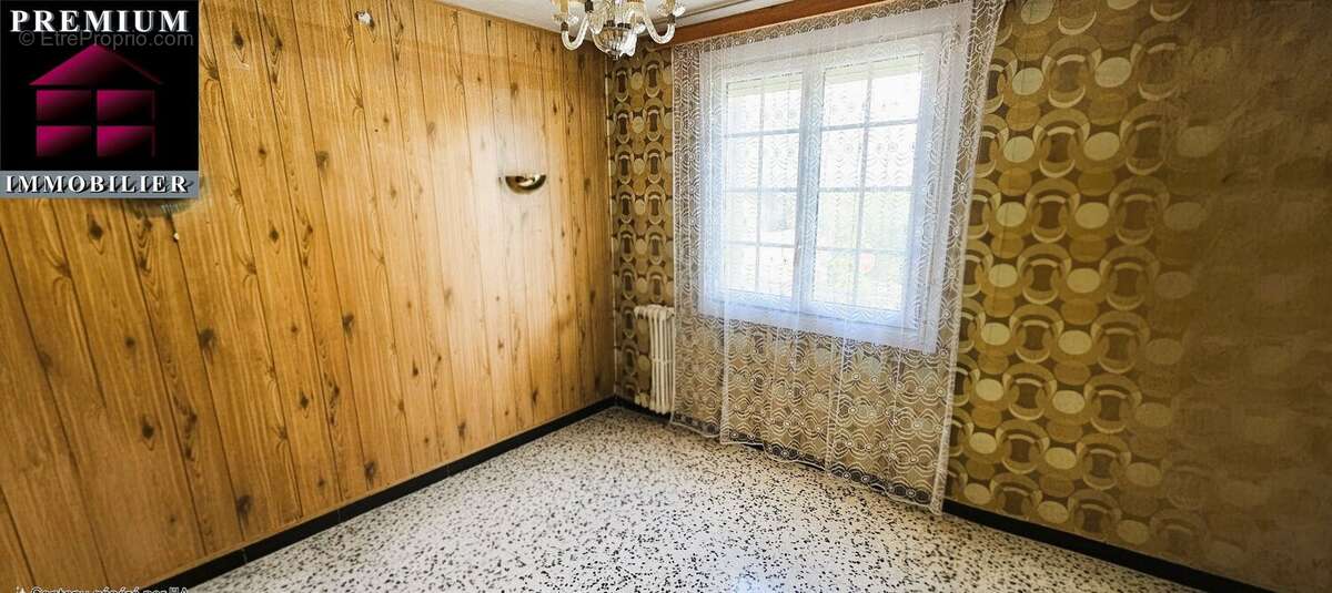 Maison à SAINT-ESTEVE