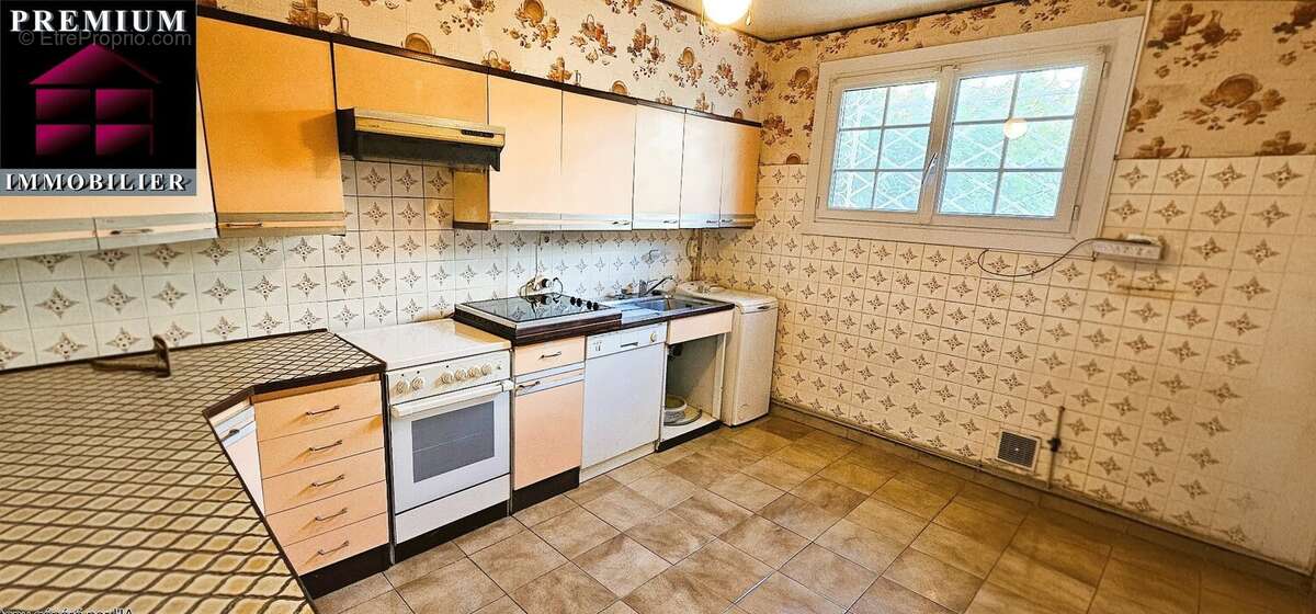 Maison à SAINT-ESTEVE