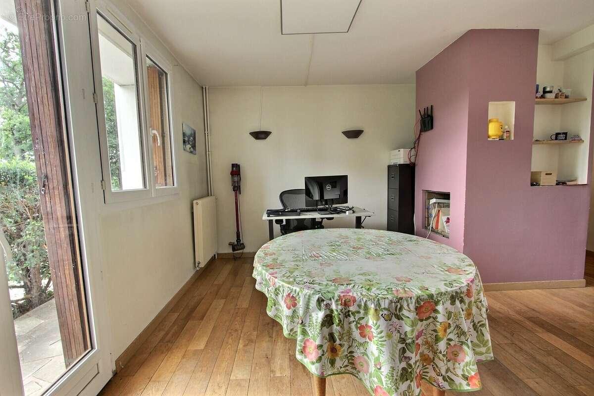 Appartement à SAINT-CYR-L&#039;ECOLE