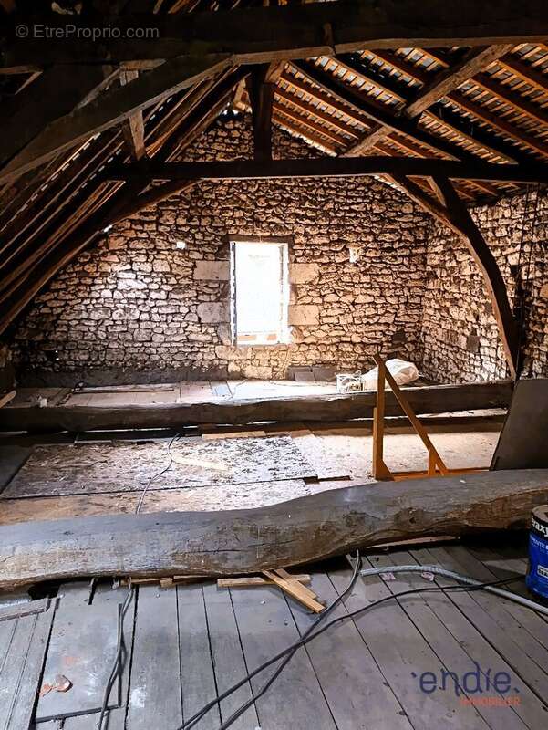 Maison à SAINTE-MAURE-DE-TOURAINE