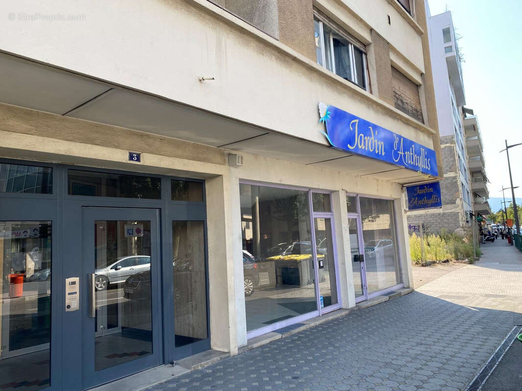 Commerce à ANNEMASSE