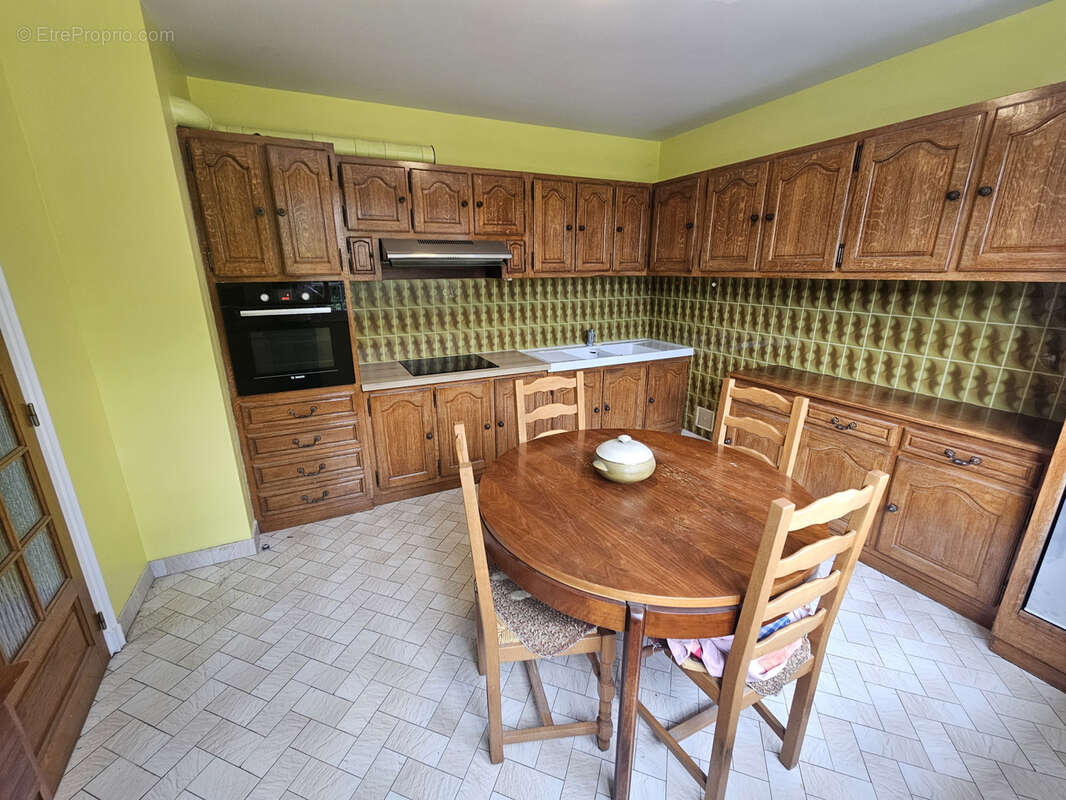 Maison à SAINT-BONNET-BRIANCE