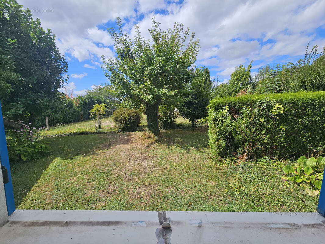 Maison à SAINT-BONNET-BRIANCE