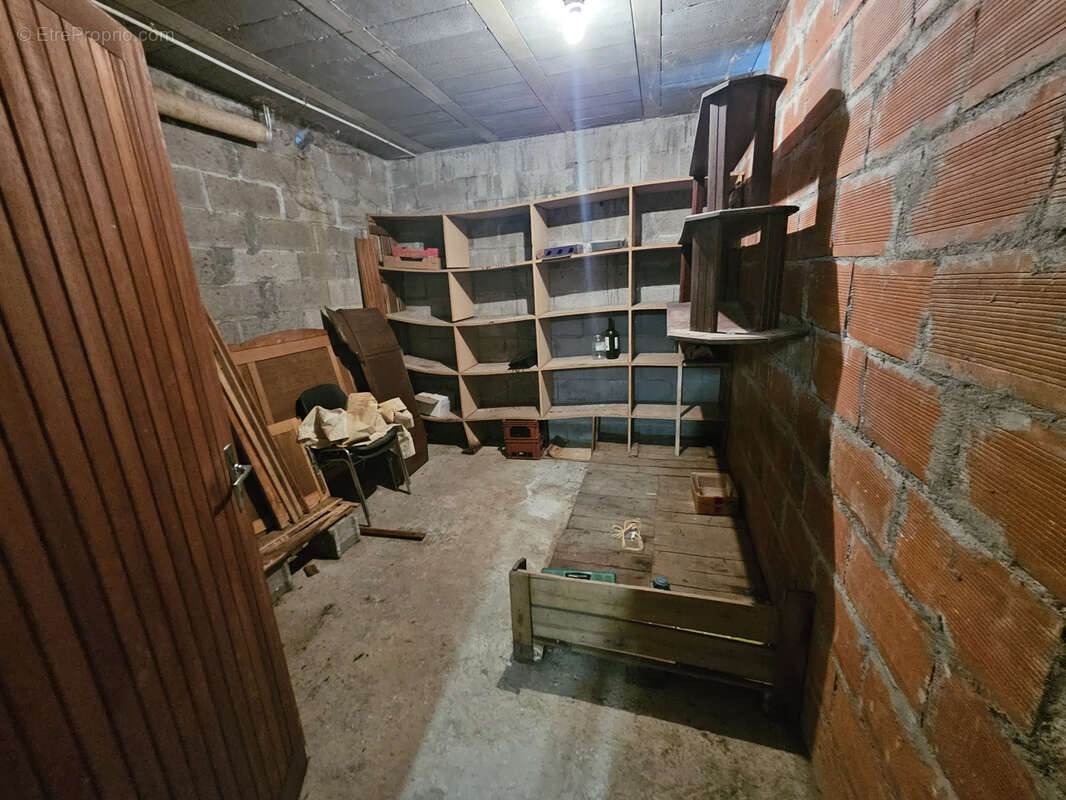 Maison à SAINT-BONNET-BRIANCE