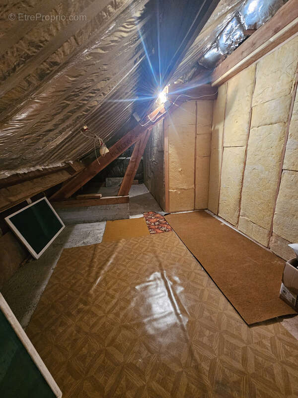 Maison à SAINT-BONNET-BRIANCE