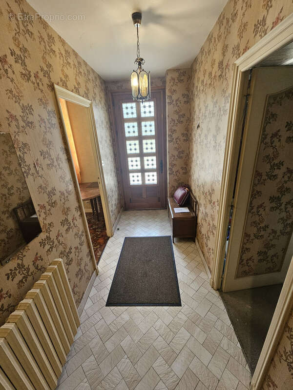 Maison à SAINT-BONNET-BRIANCE