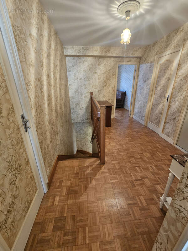 Maison à SAINT-BONNET-BRIANCE