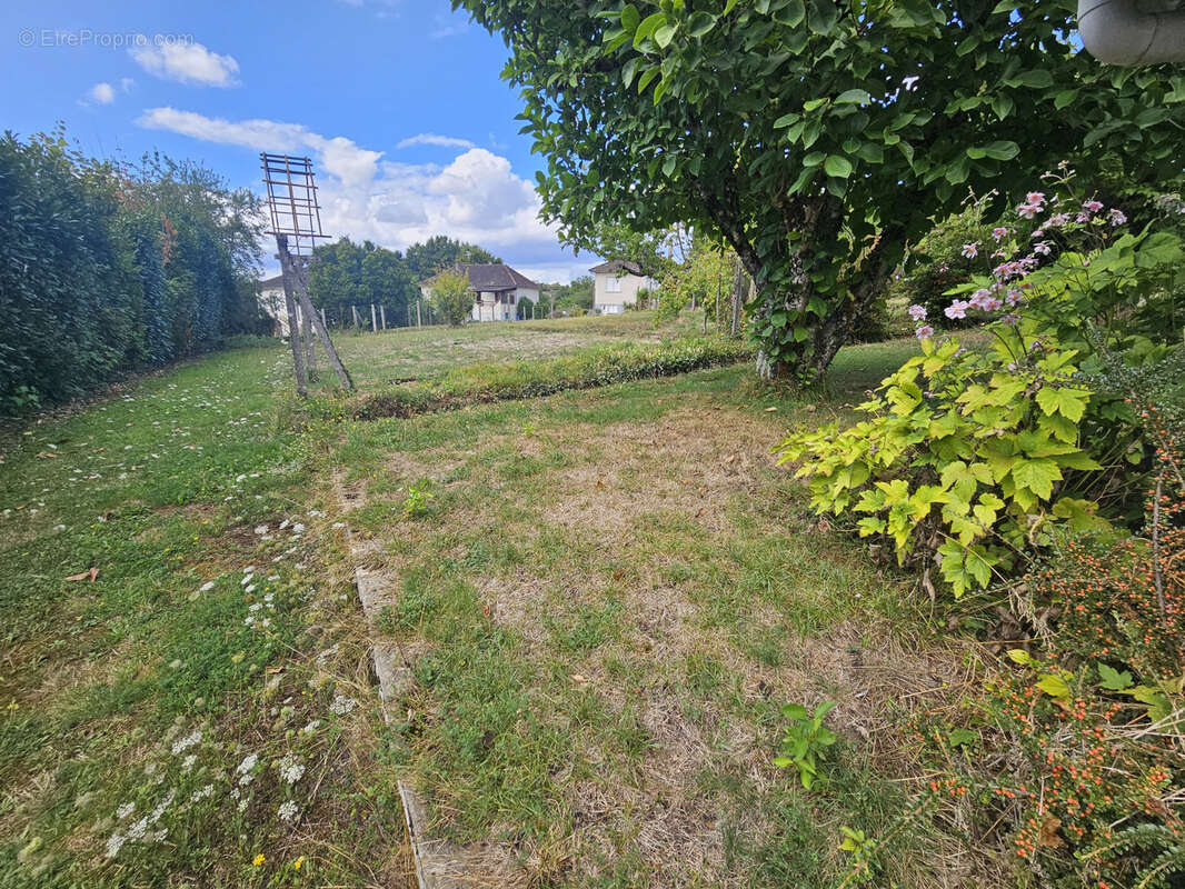 Maison à SAINT-BONNET-BRIANCE