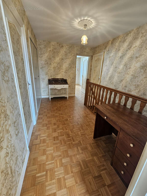 Maison à SAINT-BONNET-BRIANCE