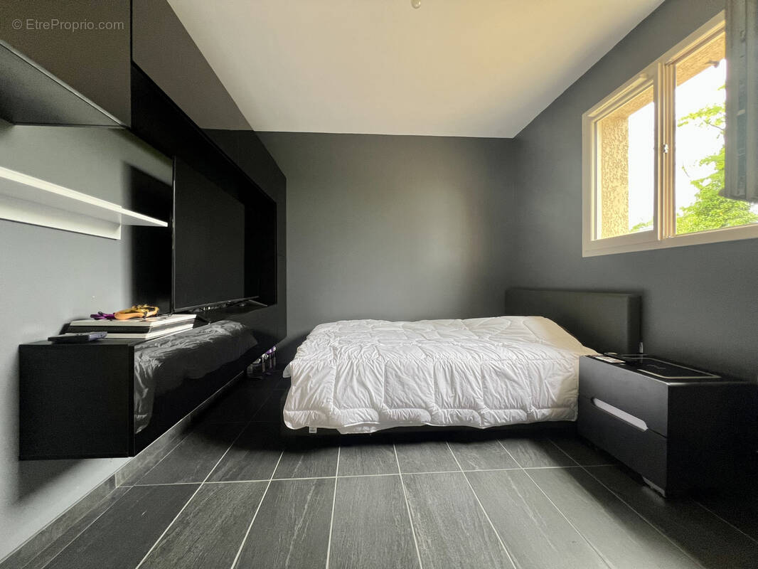 Maison à TERRASSON-LAVILLEDIEU