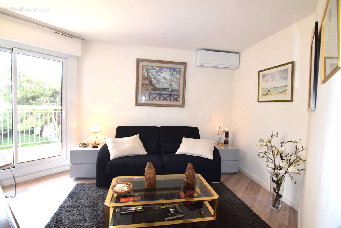 Appartement à MANDELIEU-LA-NAPOULE