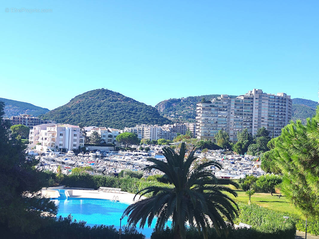 Appartement à MANDELIEU-LA-NAPOULE
