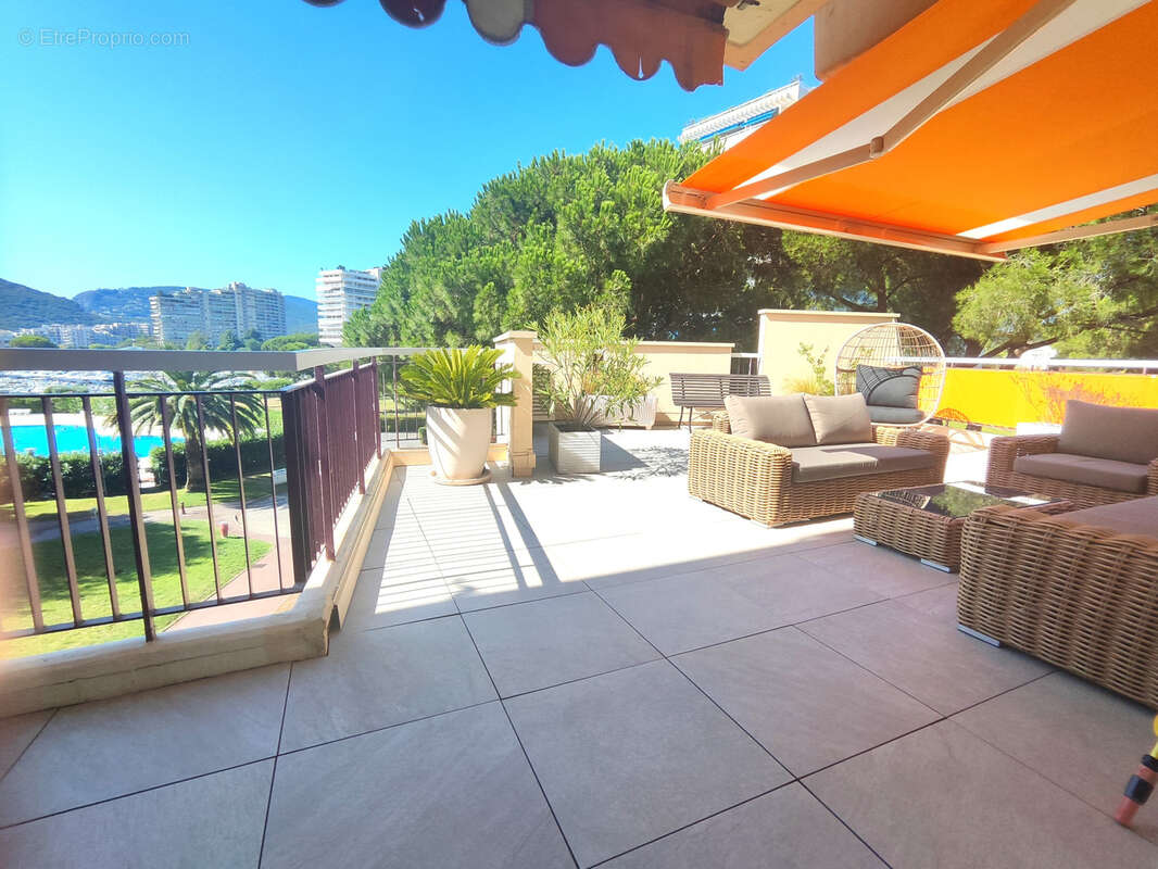 Appartement à MANDELIEU-LA-NAPOULE