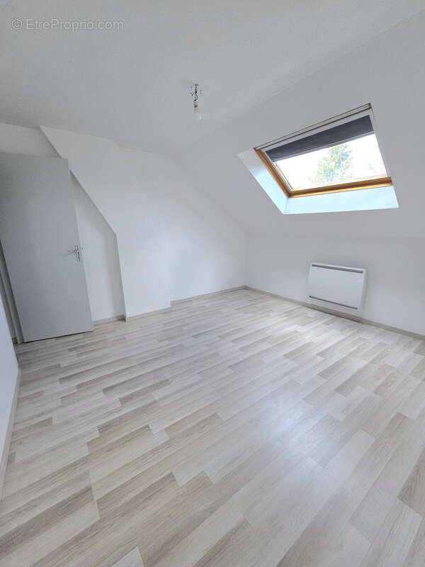 Maison à AULNOYE-AYMERIES