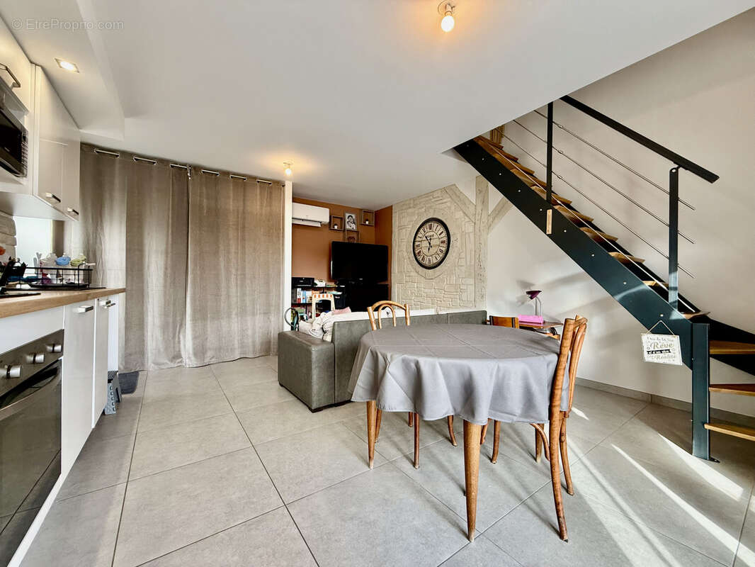 Maison à SAINT-JEAN-DE-SOUDAIN