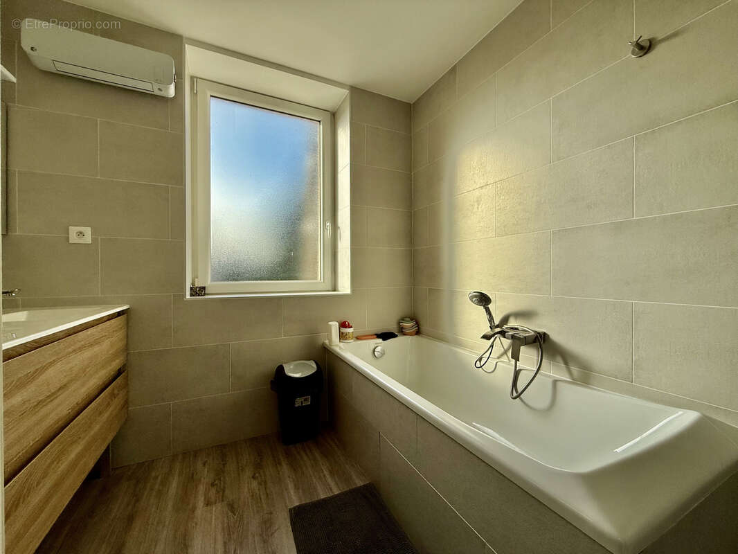 Maison à SAINT-JEAN-DE-SOUDAIN