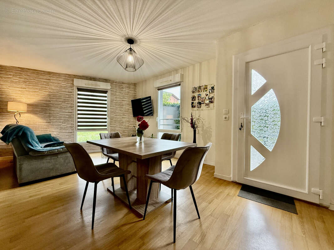 Appartement à L&#039;ISLE-D&#039;ABEAU