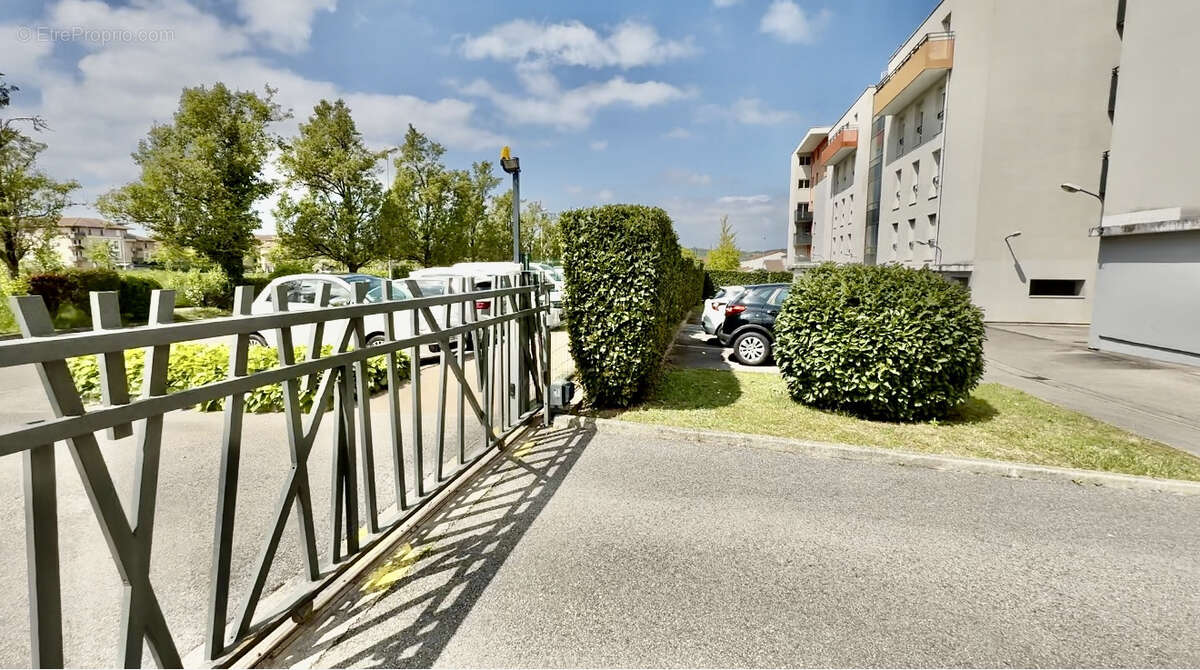 Appartement à L&#039;ISLE-D&#039;ABEAU