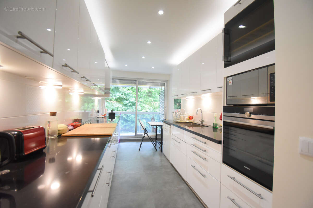 Appartement à VILLE-D&#039;AVRAY