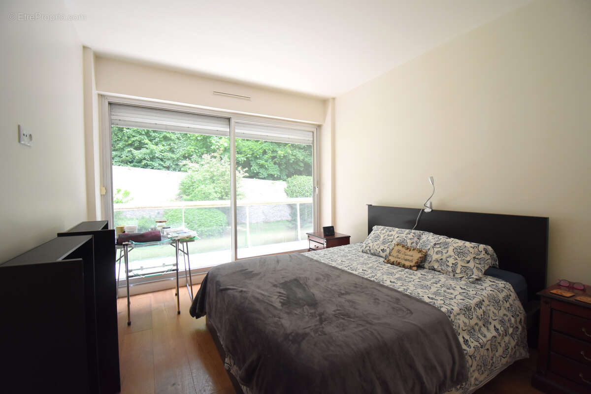 Appartement à VILLE-D&#039;AVRAY