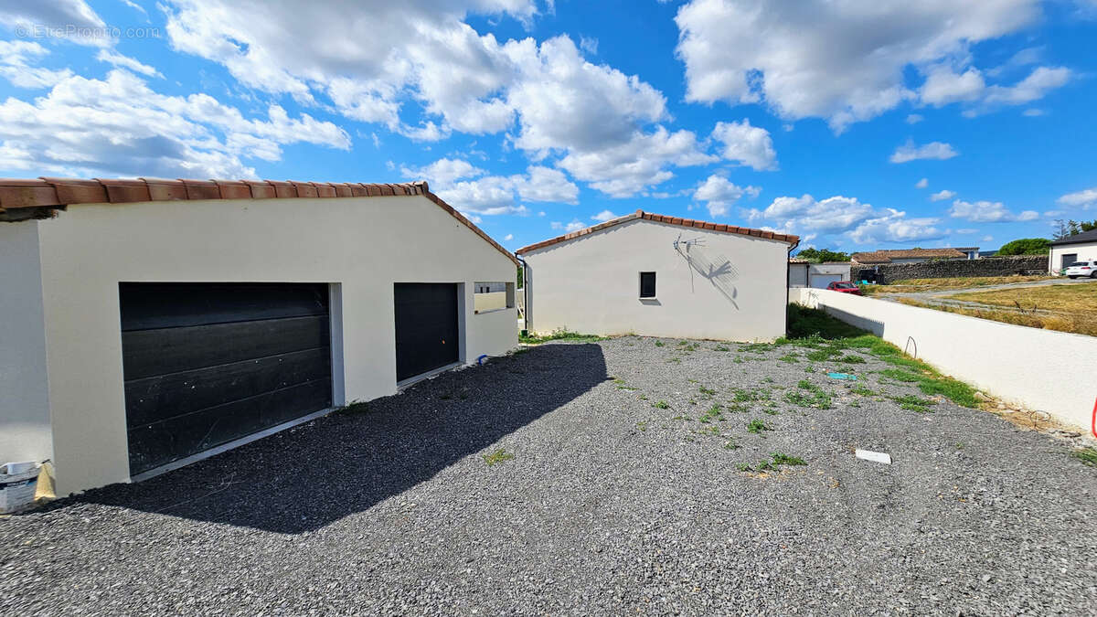 Maison à SAINT-DIDIER-SOUS-AUBENAS