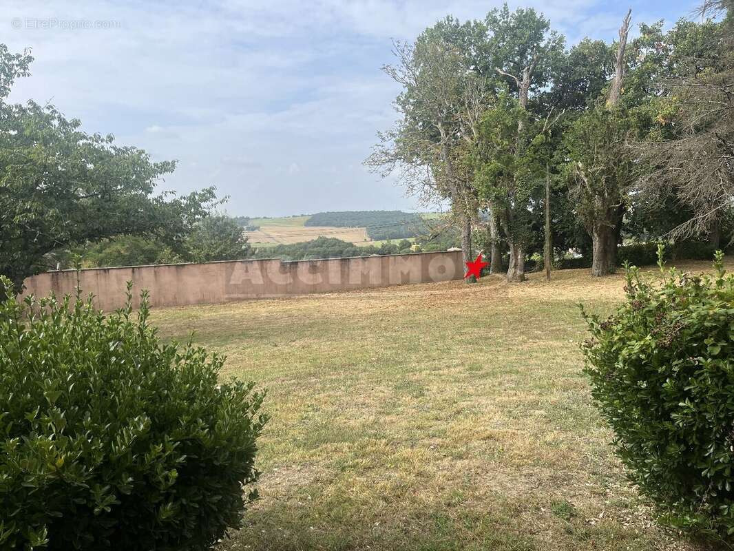 Maison à DREMIL-LAFAGE