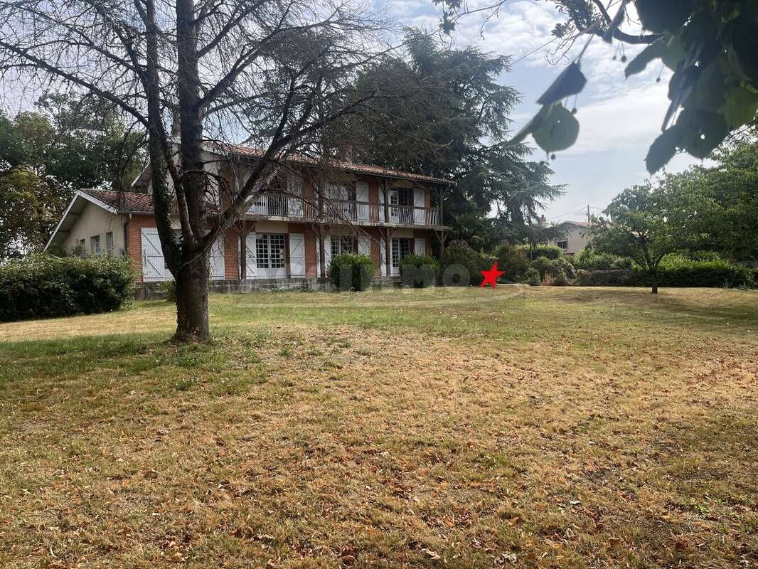 Maison à DREMIL-LAFAGE