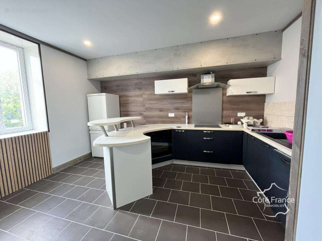 Maison à COSQUEVILLE