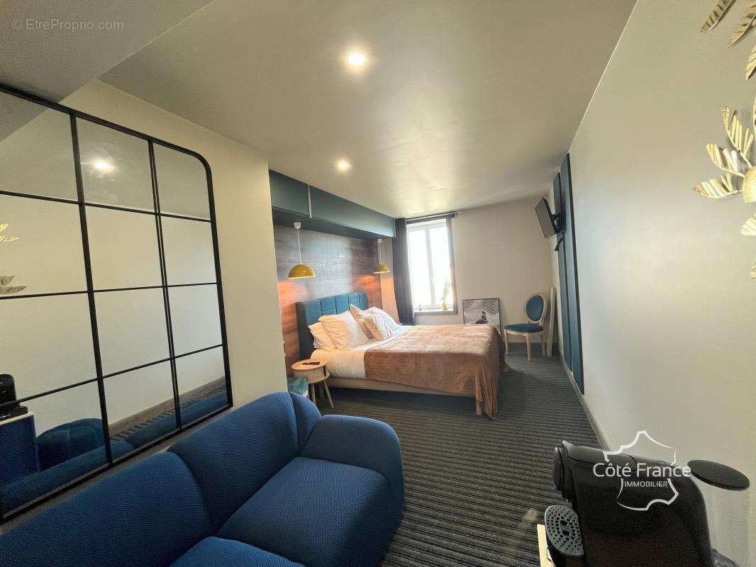 Maison à COSQUEVILLE