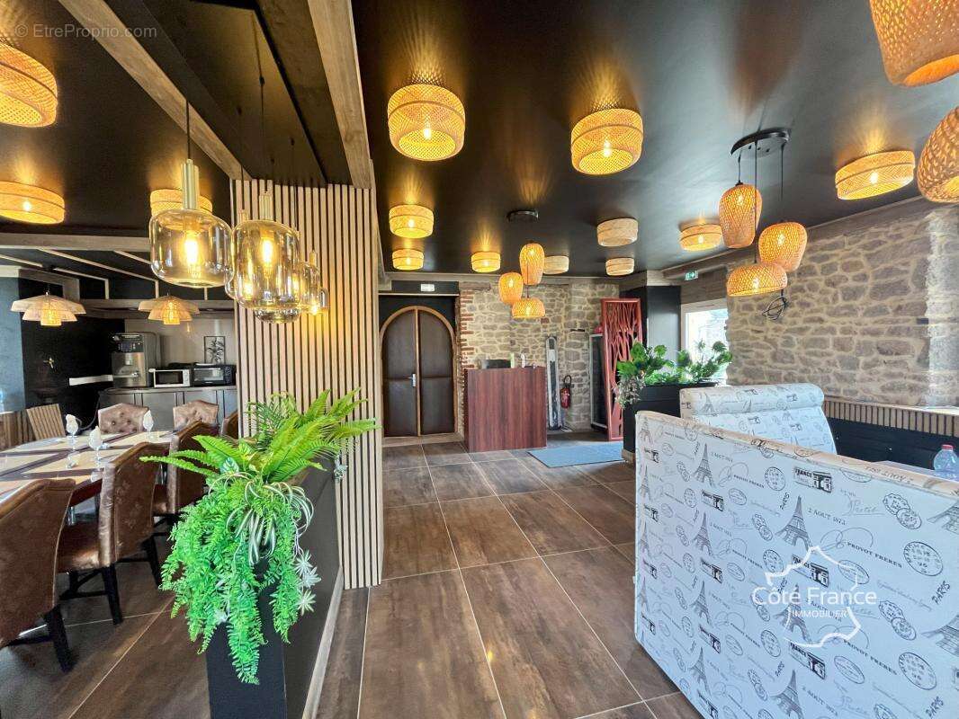 Maison à COSQUEVILLE