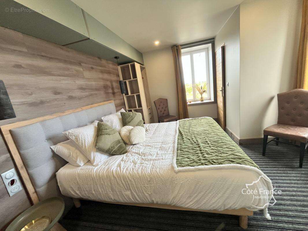 Maison à COSQUEVILLE