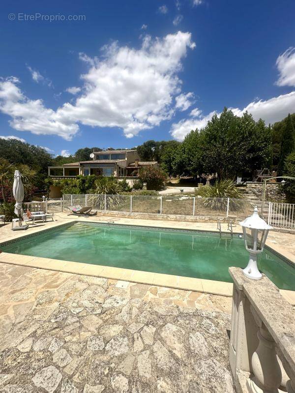 Maison à PELISSANNE