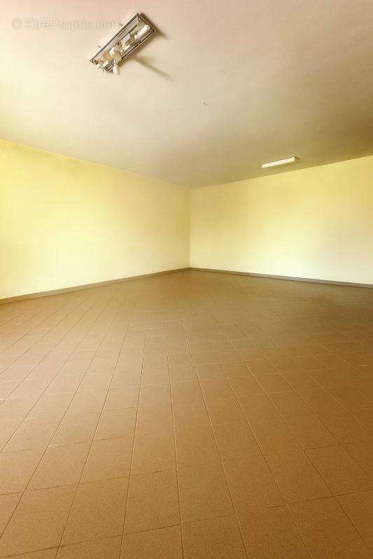 Maison à PELISSANNE