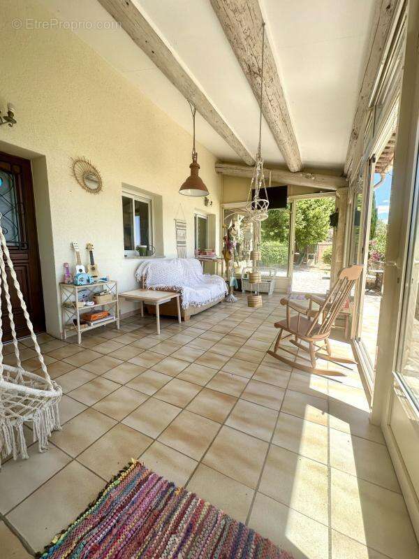 Maison à PELISSANNE