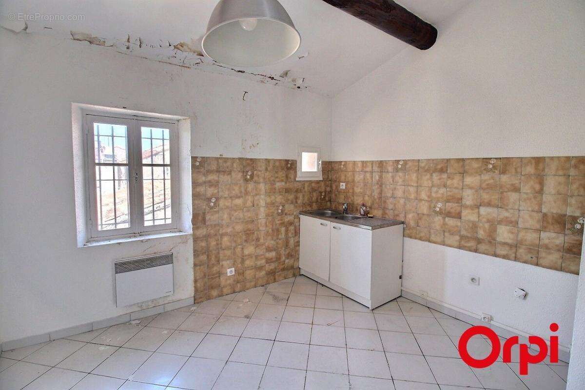 Appartement à MARSEILLE-9E