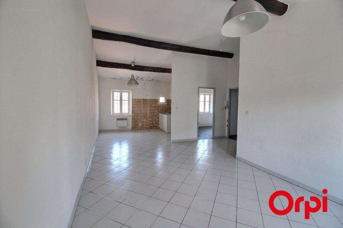 Appartement à MARSEILLE-9E