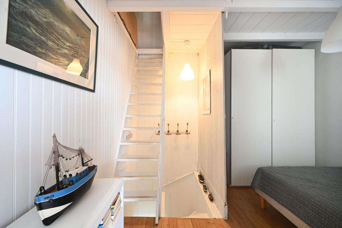 Maison à LES PORTES-EN-RE