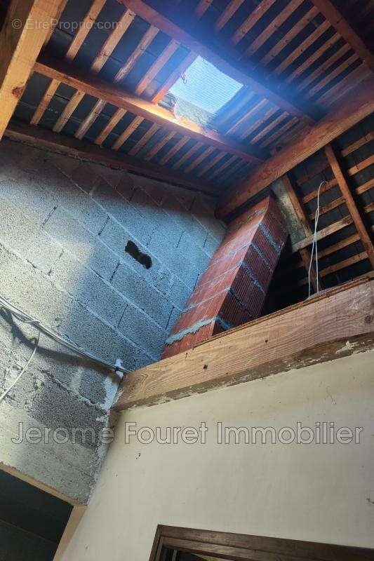 Maison à SAINT-YRIEIX-LE-DEJALAT