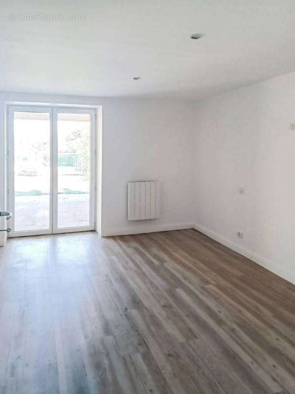 Maison à SAINT-ASTIER