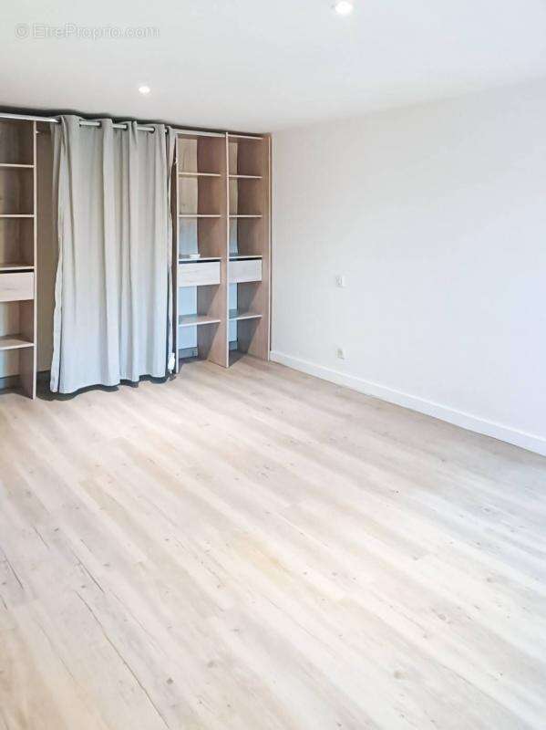 Maison à SAINT-ASTIER