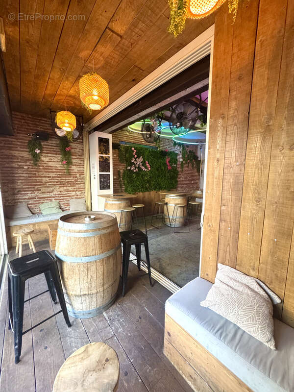 Commerce à CANET-EN-ROUSSILLON